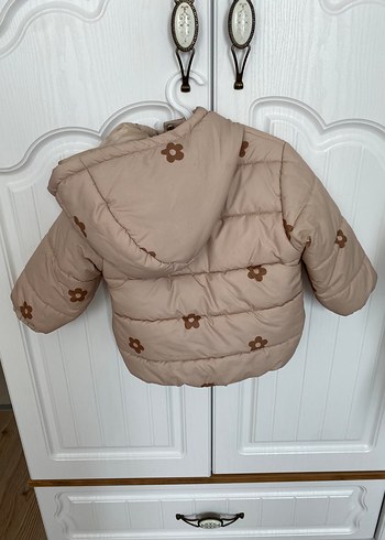 LC Waikiki Bej Nakışlı Düğmeli Kız Çocuk Mont