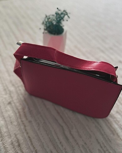 Pembe Kol Çantası