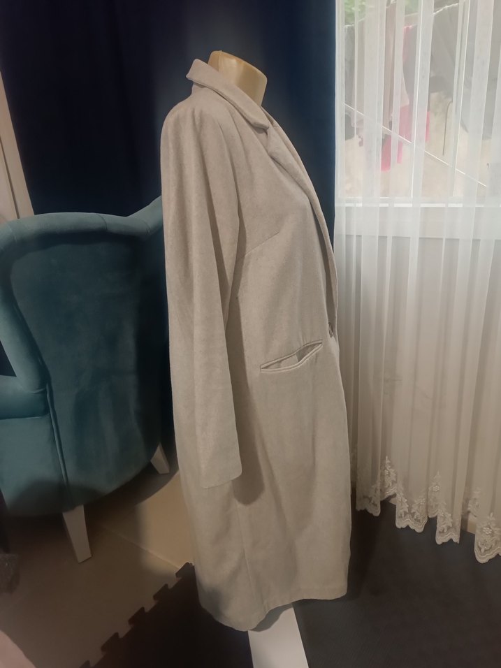 esmara marka 44beden kaşe kaban - Görsel 3