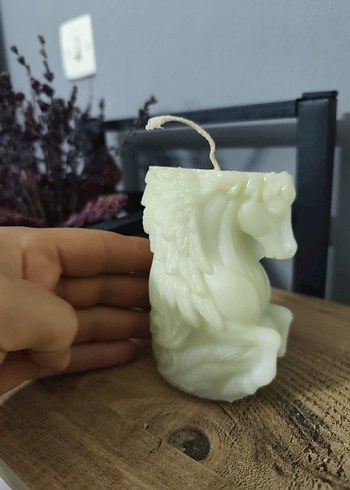 At Figürlü su yeşili Mum - Görsel 2