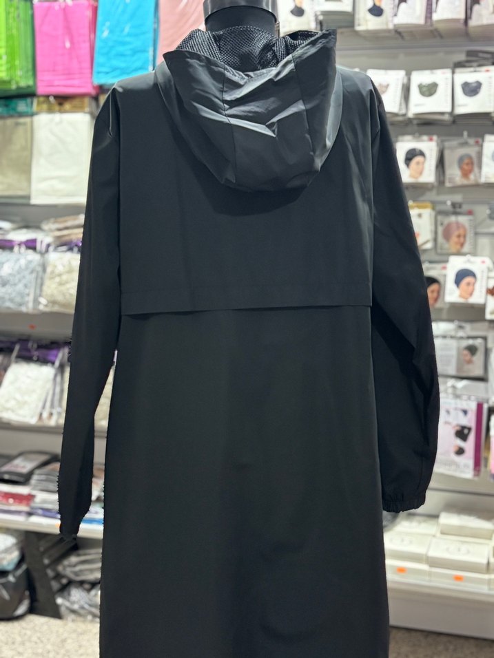 Siyah Uzun Kadın Yağmurluk - Görsel 4