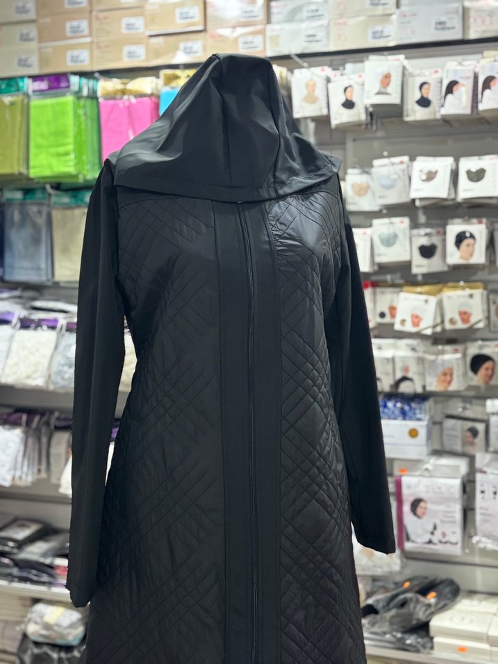 Uzun Siyah Fermuarlı Kadın Kaban - Görsel 2