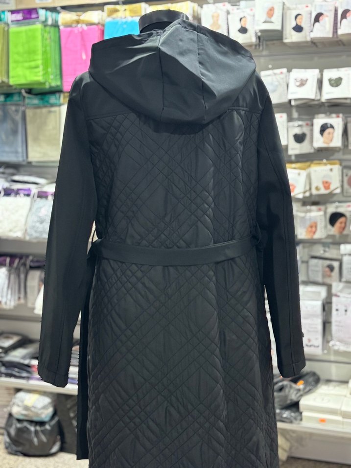 Uzun Siyah Fermuarlı Kadın Kaban - Görsel 4