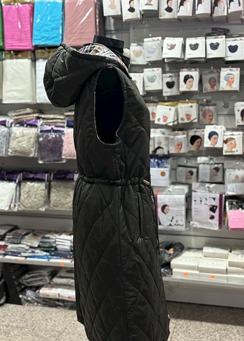 Siyah Uzun Kapüşonlu Kemerli Kadın Yelek - Görsel 3