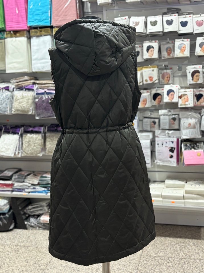 Siyah Uzun Kapüşonlu Kemerli Kadın Yelek - Görsel 4