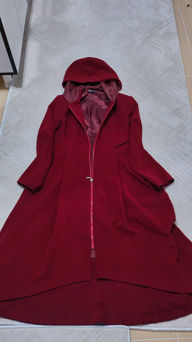 Bordo Kapüşonlu Uzun Kabanı - Görsel 4