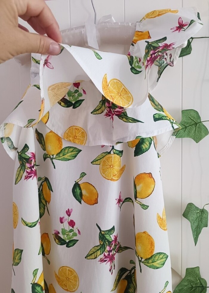 Hafif güzel kumaşlı elbise  - Görsel 2