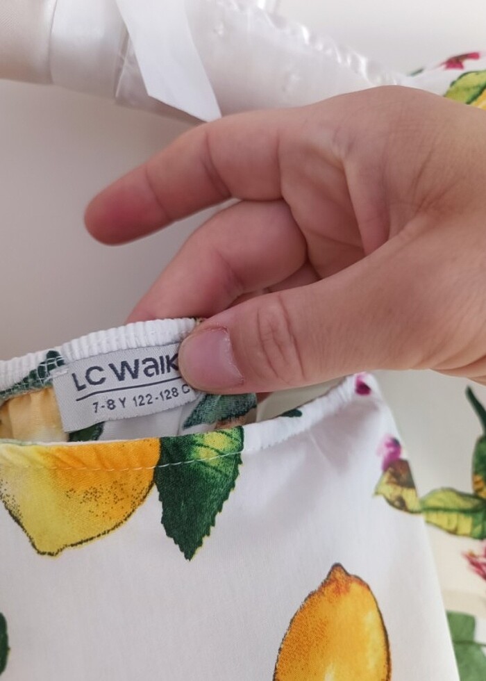 Hafif güzel kumaşlı elbise  - Görsel 5