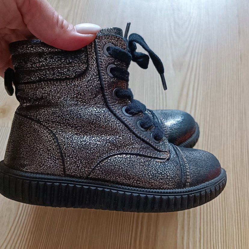 Kız çocuk  için siyah simli kışlık botlar - Görsel 4