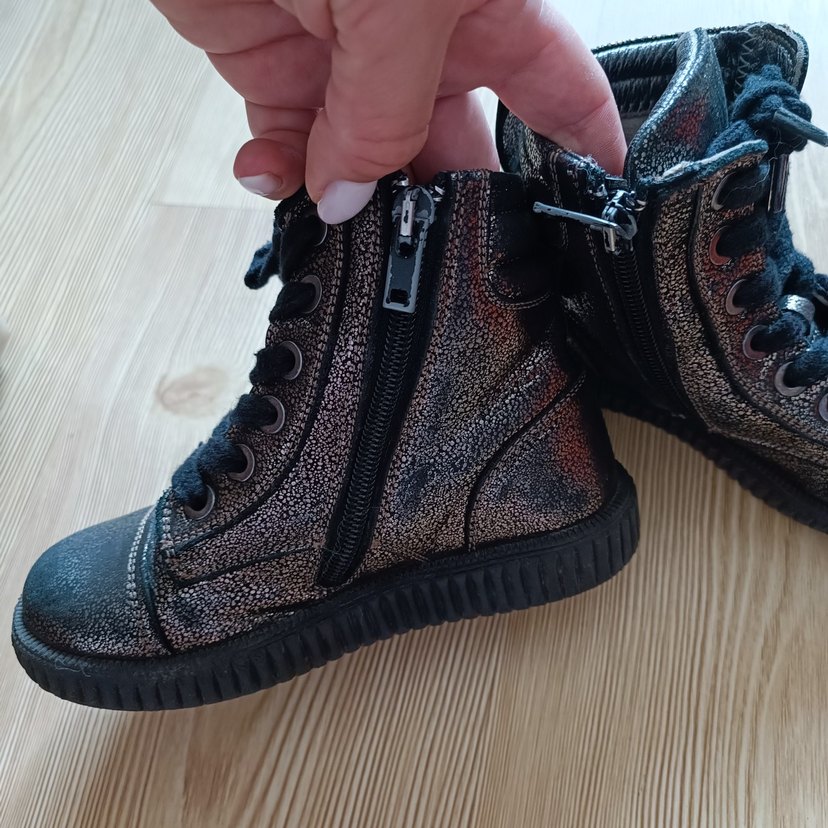 Kız çocuk  için siyah simli kışlık botlar - Görsel 3