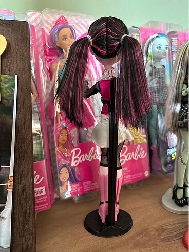 Beden Monster high Draculaura