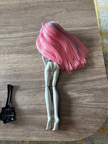  Beden Monster high