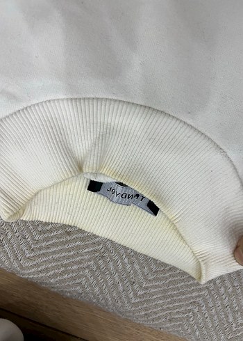 Trendyolmilla kazak L boynu sararmış - Görsel 4