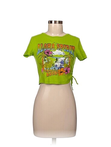Defacto T-shirt %70 İndirimli.
