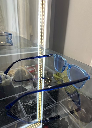 Mavi Kadın Güneş Gözlüğü - Görsel 2