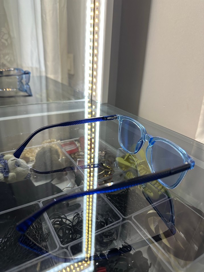 Mavi Kadın Güneş Gözlüğü - Görsel 2