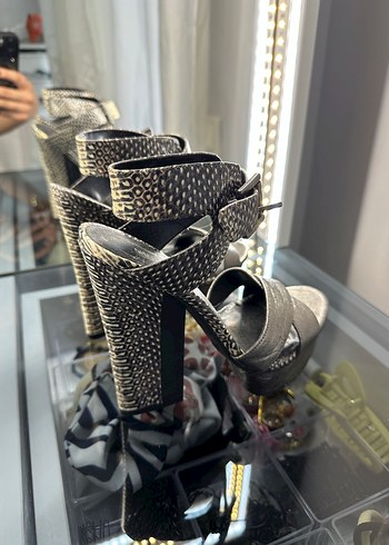 Ninewest Platform Topuklu sandalet - Görsel 2