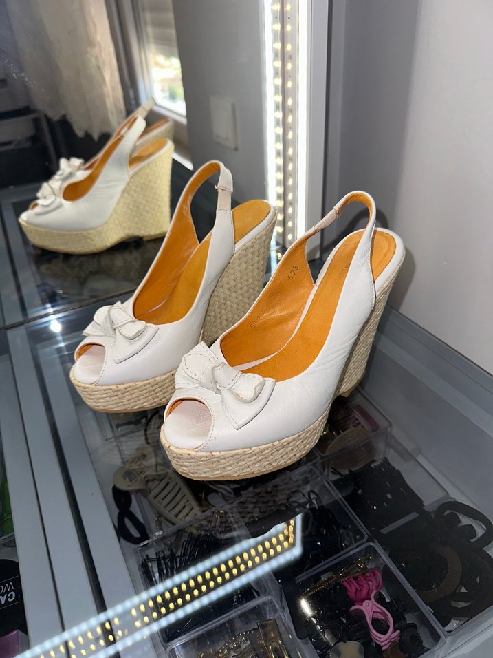 Hotiç Beyaz Dolgu Topuklu Kadın Ayakkabı - Görsel 4