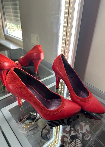 35 Beden Deba 35 numara Kırmızı Stiletto