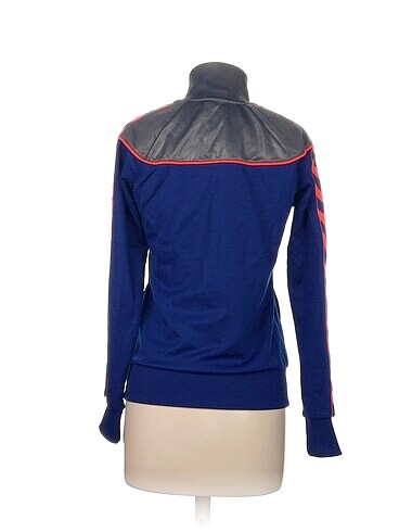 s Beden Hummel Ceket %70 İndirimli.