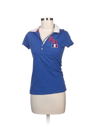 Tommy Hilfiger T-shirt %70 İndirimli.