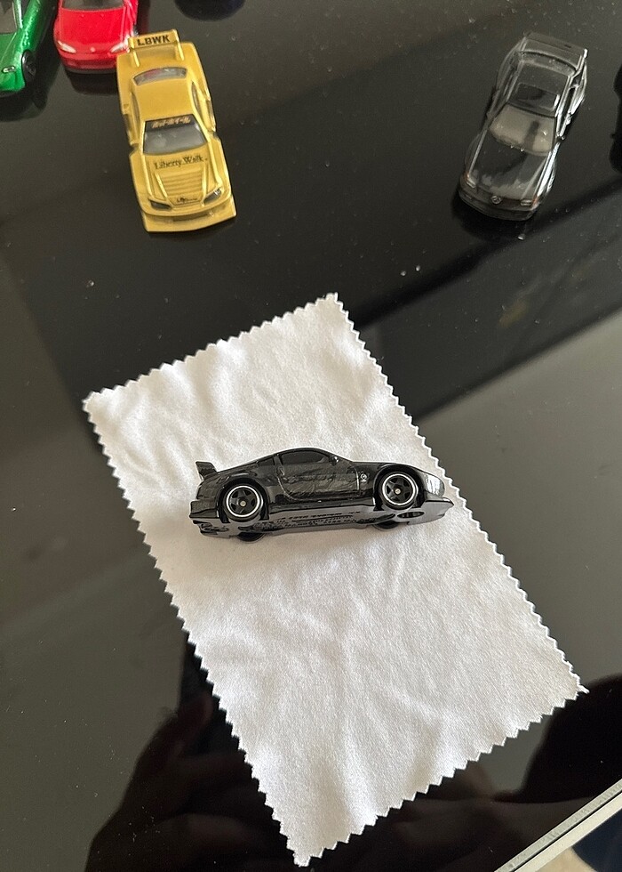 Hot wheels Nisan 350z - Görsel 3