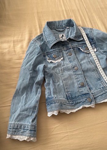 Nakışlı Düğmeli Kız Kot Ceket - Görsel 2