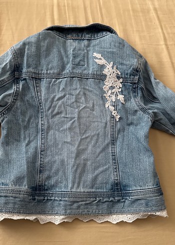 Nakışlı Düğmeli Kız Kot Ceket - Görsel 6