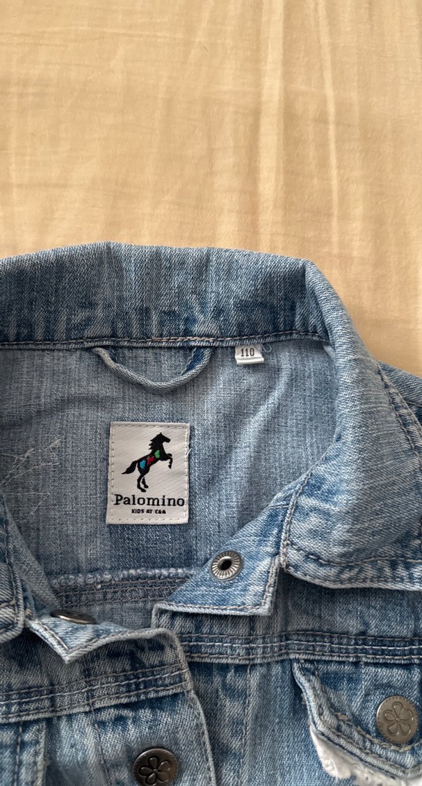 Nakışlı Düğmeli Kız Kot Ceket - Görsel 4