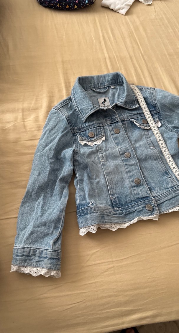 Nakışlı Düğmeli Kız Kot Ceket - Görsel 2