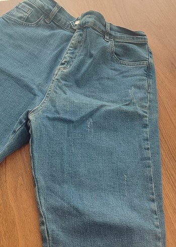 Düğmeli İşlemeli Mavi Kadın Midi Jean - Görsel 6