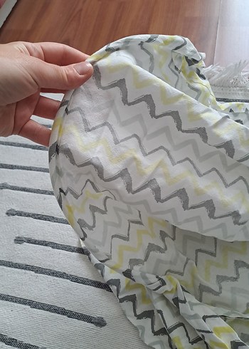 s Beden gri Renk Gri Zigzag Desenli Uzun Emzirme Önlüğü