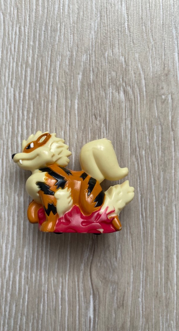 Arcanine (Pokemon) / Burger King Figür Oyuncak - Görsel 2