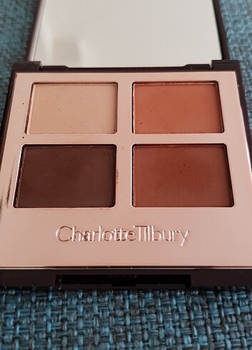 Charlotte Tilbury Far Seti