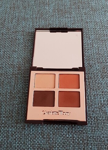 Diğer Charlotte Tilbury Far Seti