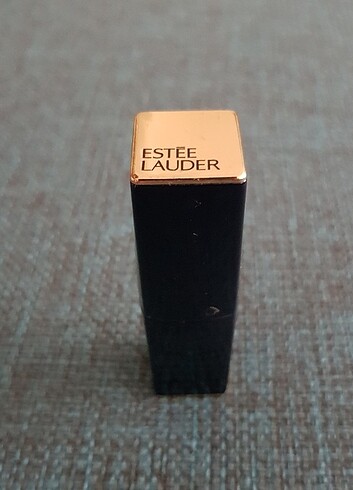 Beden Estee Lauder Ruj