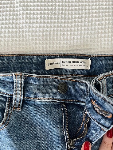 Stradivarius Stradivarius Super High Waist Jean