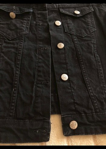Bershka Siyah Düğmeli Kadın Denim Ceket