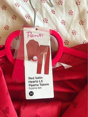 m Beden kırmızı Renk Saten pijama takımı