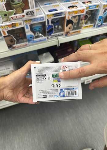 Beden Renk Pikachu funko pop orijinaldir