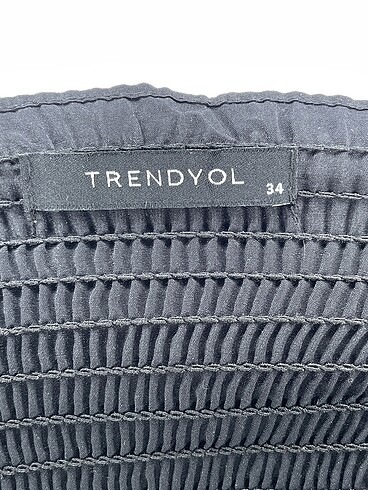 34 Beden siyah Renk Trendyol & Milla Mini Üst %70 İndirimli.