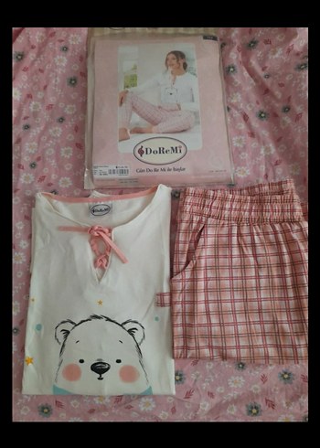Pembe Desenli Kısa Kollu Kadın Pijama Takımı
