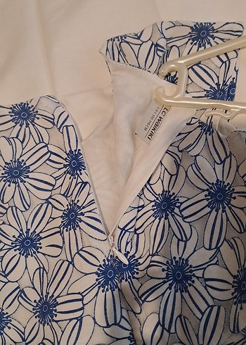 Mavi Çiçek Desenli Mini yuvarlak  Yaka elbise - Görsel 4