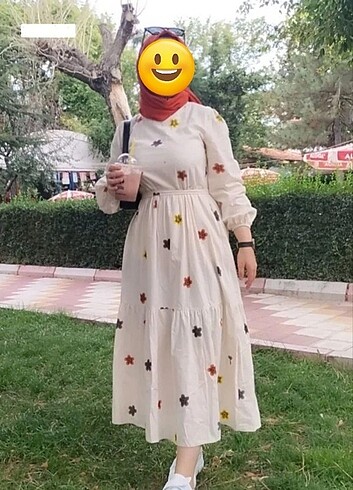 ÇİÇEKLİ ELBİSE 