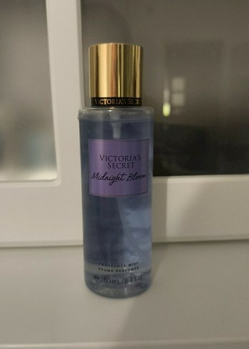 Victoria's Secret Midnight Bloom Kadın Parfümü 25 ml - Görsel 2