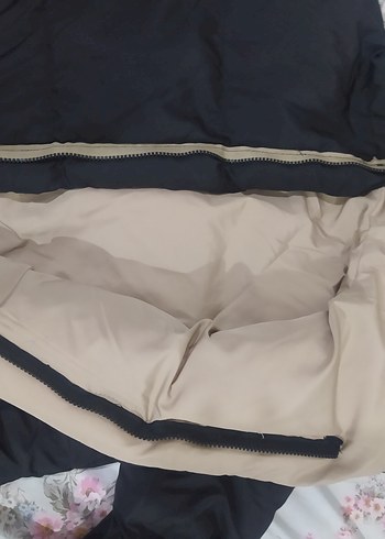 Düğmeli Siyah Kapüşonlu Kadın Kışlık Mont - Görsel 2