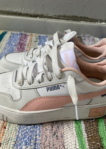 36,5 Beden Puma Carina Street spor ayakkabı