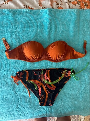 Bayan bikini