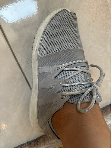 38 Beden gri Renk Orijinal Adidas spor ayakkabısı