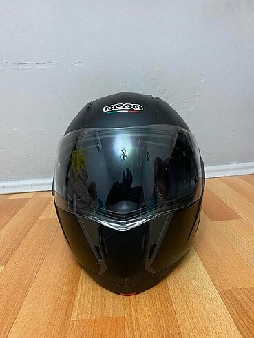 Motosiklet kaskı beon